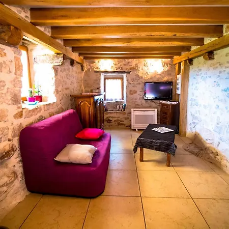 La Bergerie - La Deveze Casa vacanze Livernon